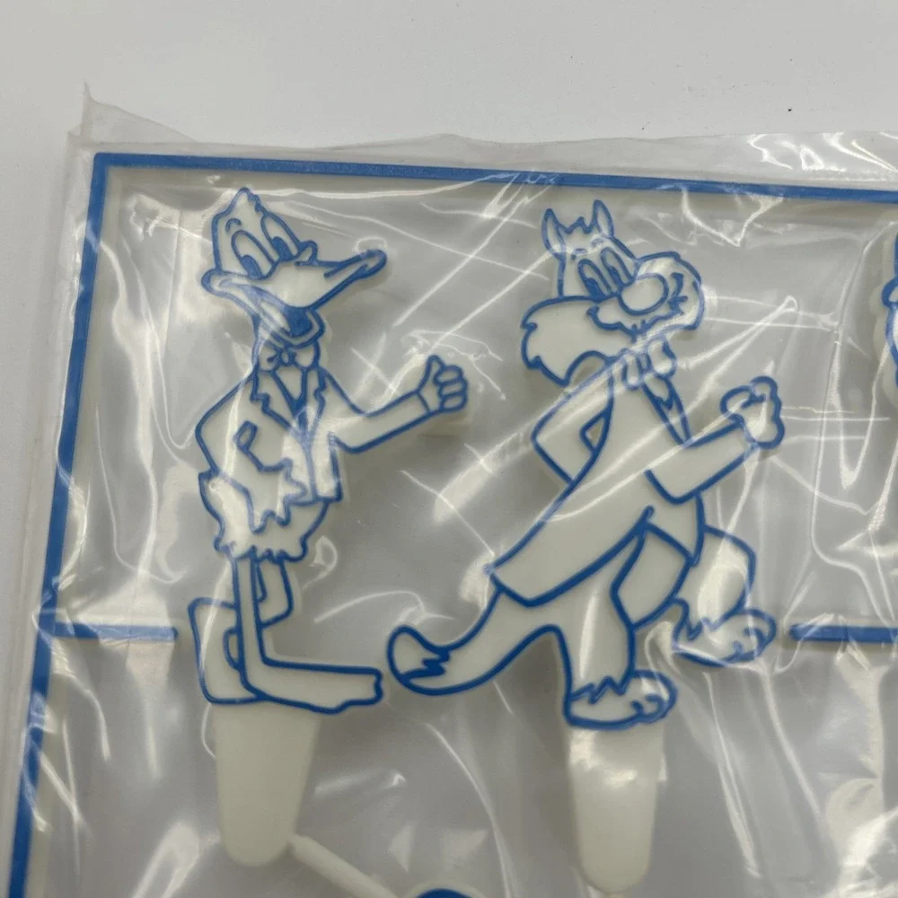 Vintage 1979 Wilton Bugs Bunny Candle Holder Set - Looney Tunes Unopened 2 Packs